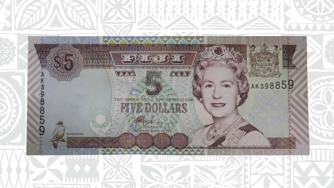 2002 series Queen’s effigy $5 Banknote